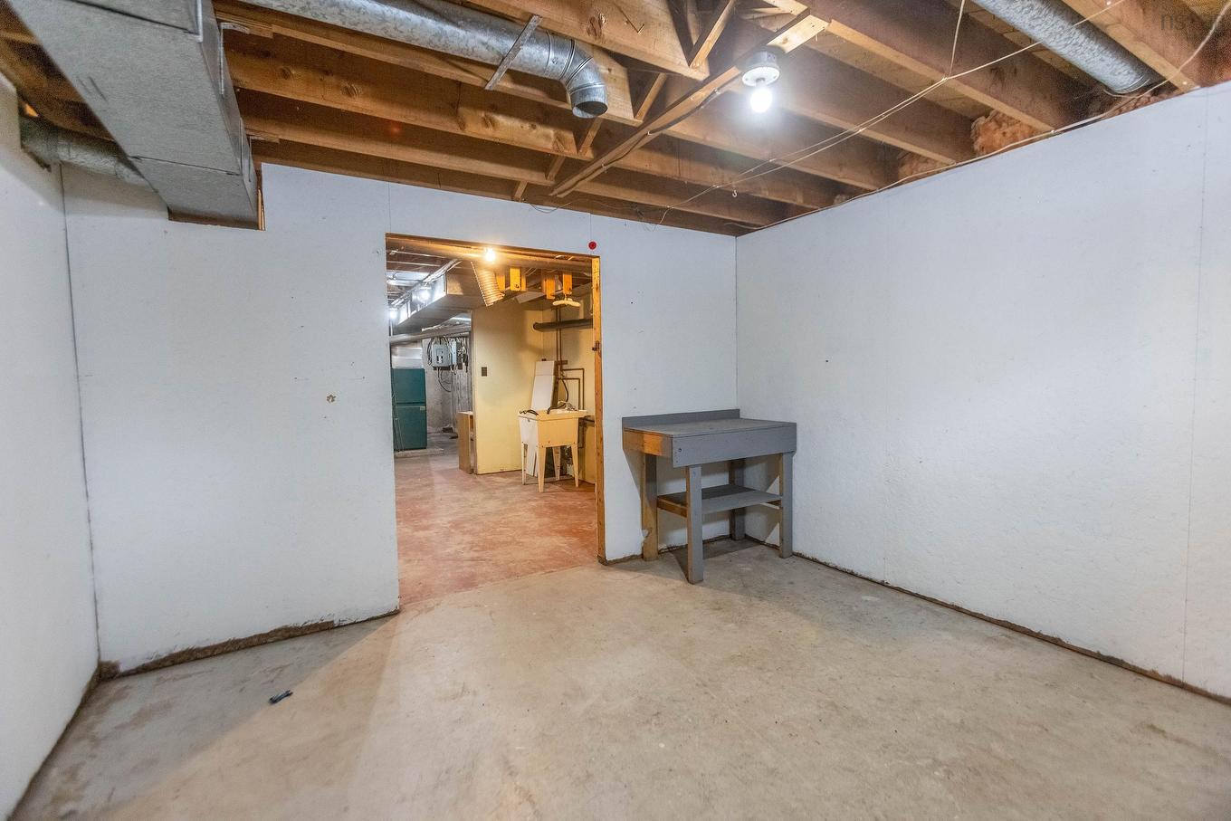 8675 Highway 2, Southampton, NS