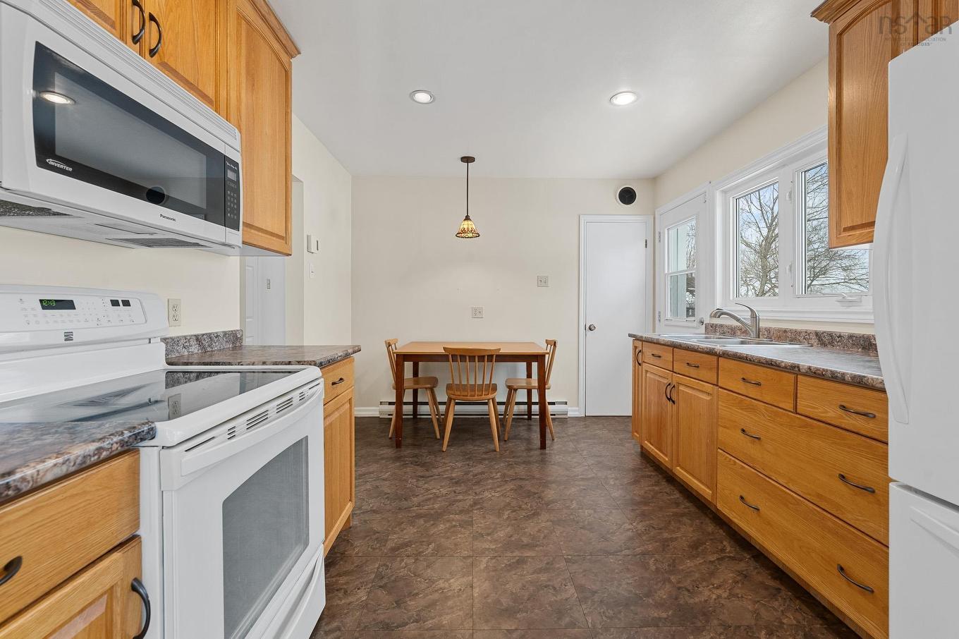 69 Deepwood Crescent, Halifax, NS