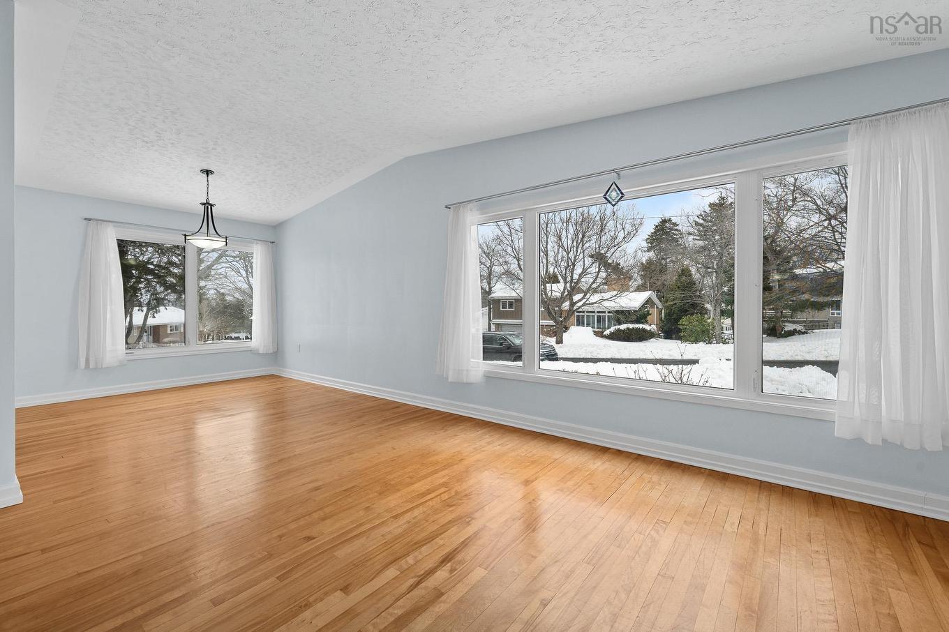 69 Deepwood Crescent, Halifax, NS