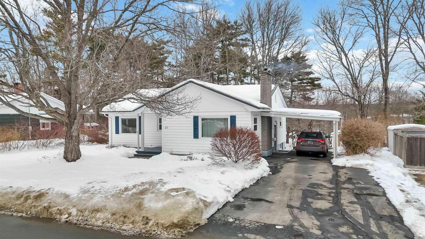 213 Alexandra Avenue, Bridgewater, NS