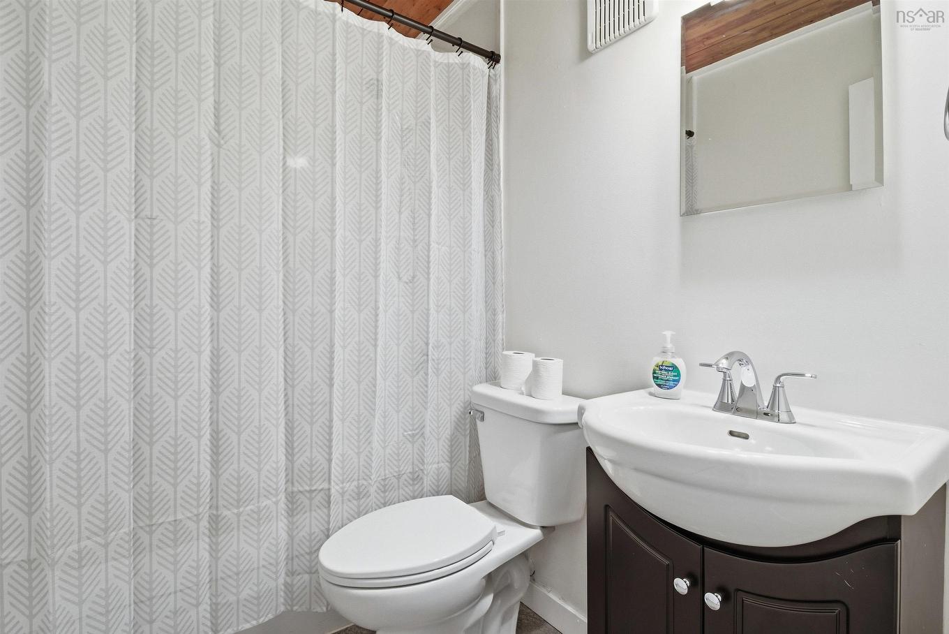 76 Cavendish Road, Halifax, NS