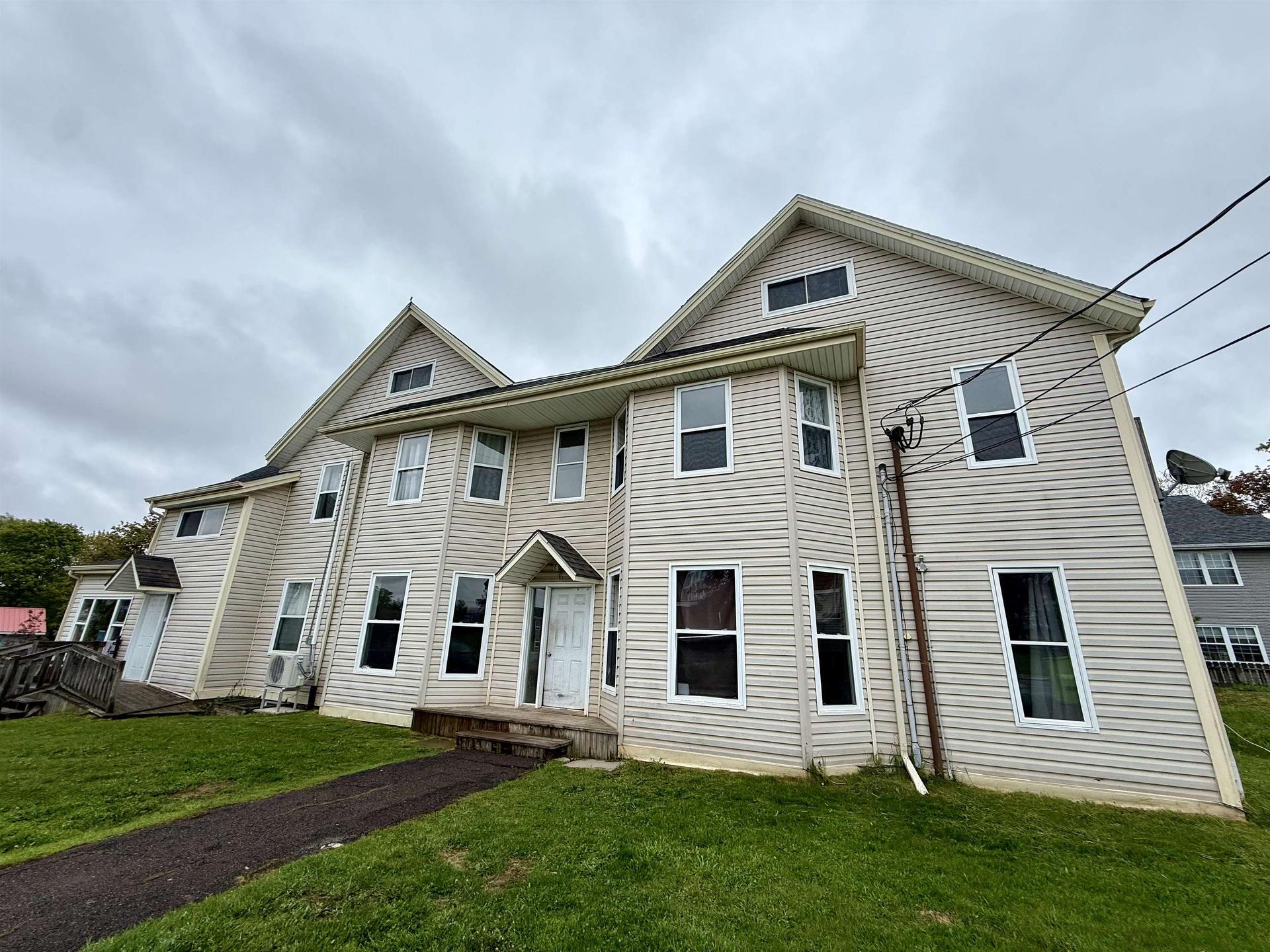 6 Pond Street, Charlottetown, PE