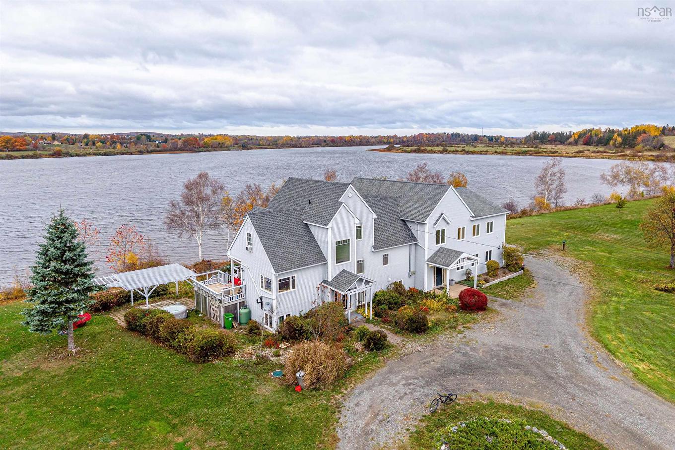 215 Cloverdale Drive, Martock, NS