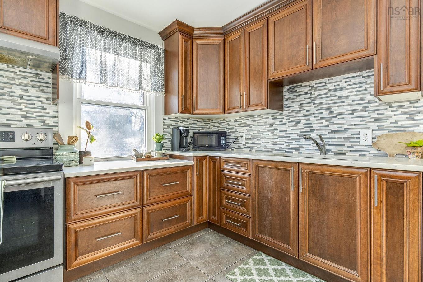 2542 Gottingen Street, Halifax, NS