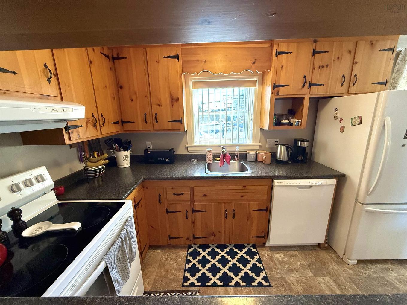 158 Dufferin Street, Bridgewater, NS