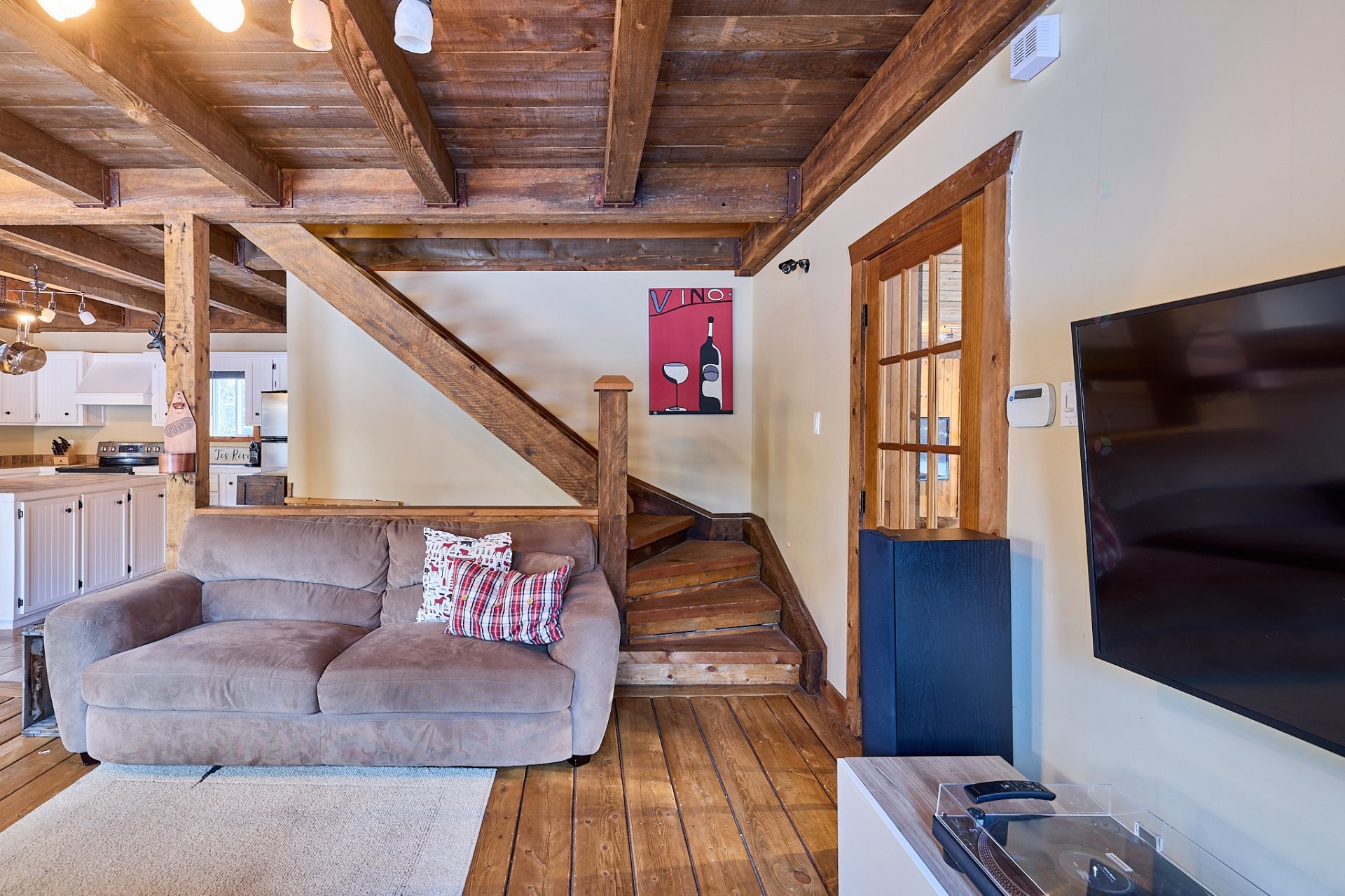 Living Room - 51 Ch. Solange, Saint-Donat, QC - Indoor Photo Showing Living Room
