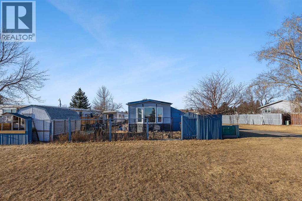 101 Huntstrom Drive Ne, Calgary, AB - Outdoor