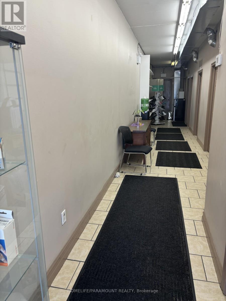 2891 Derry Road E, Mississauga, ON