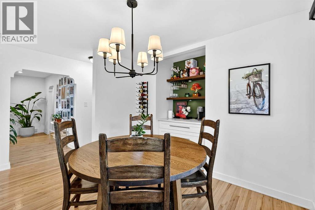 3231 25 Street Sw, Calgary, AB - Indoor Photo Showing Dining Room