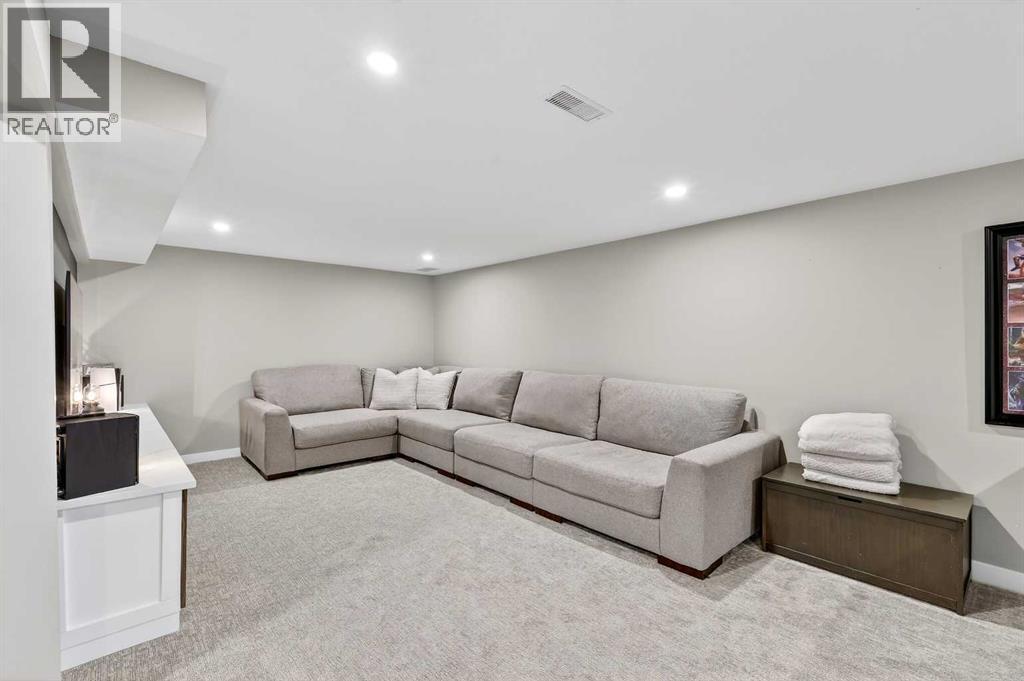 3231 25 Street Sw, Calgary, AB - Indoor