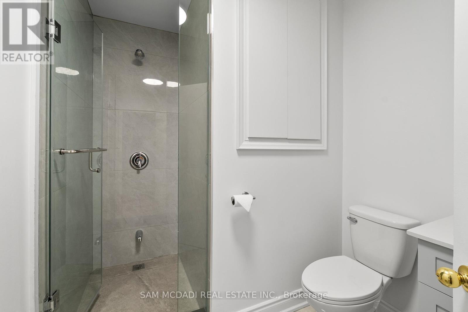 1302 Martley Drive, Mississauga, ON - Indoor Photo Showing Bathroom