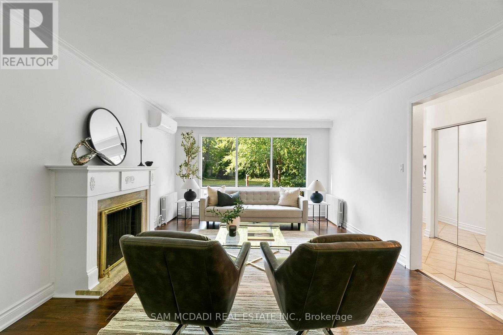 1302 Martley Drive, Mississauga, ON - Indoor With Fireplace