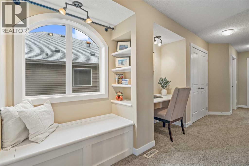 Brett's timeout area..with builtin desk - 199 Cranarch Landing Se, Calgary, AB -