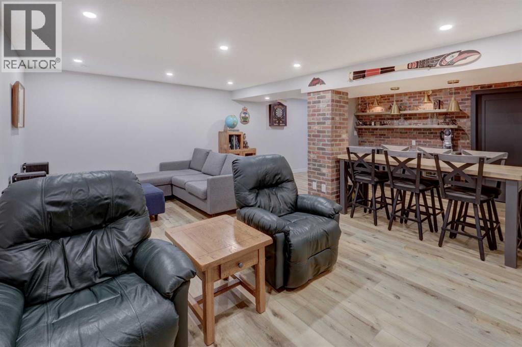 36 Glenview Drive Sw, Calgary, AB - Indoor