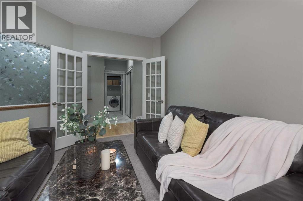 76 Evanspark Circle Nw, Calgary, AB - Indoor