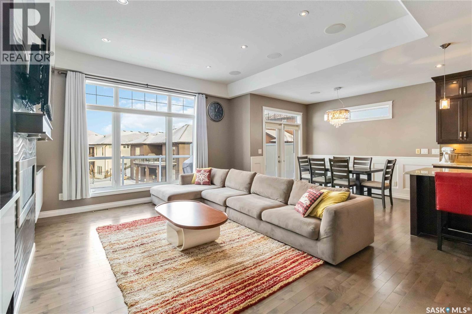 119 Masuda Terrace, Saskatoon, SK - Indoor Photo Showing Living Room