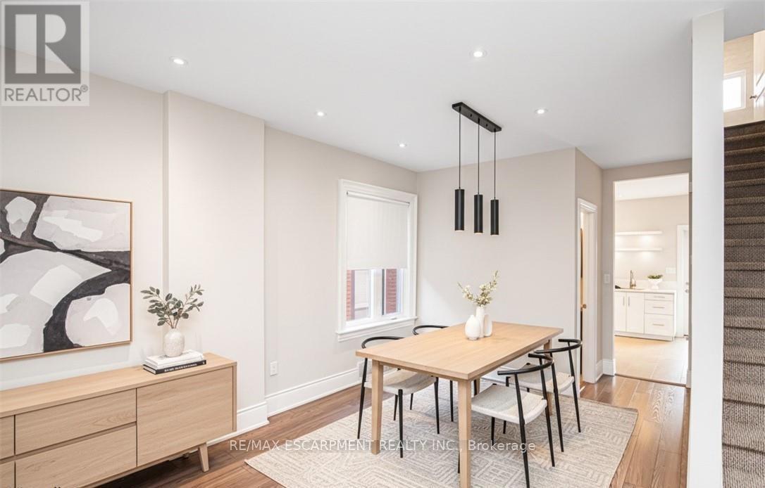 VIRTUALLY STAGED - 319 Hunter Street W, Hamilton, ON - Indoor Photo Showing Dining Room