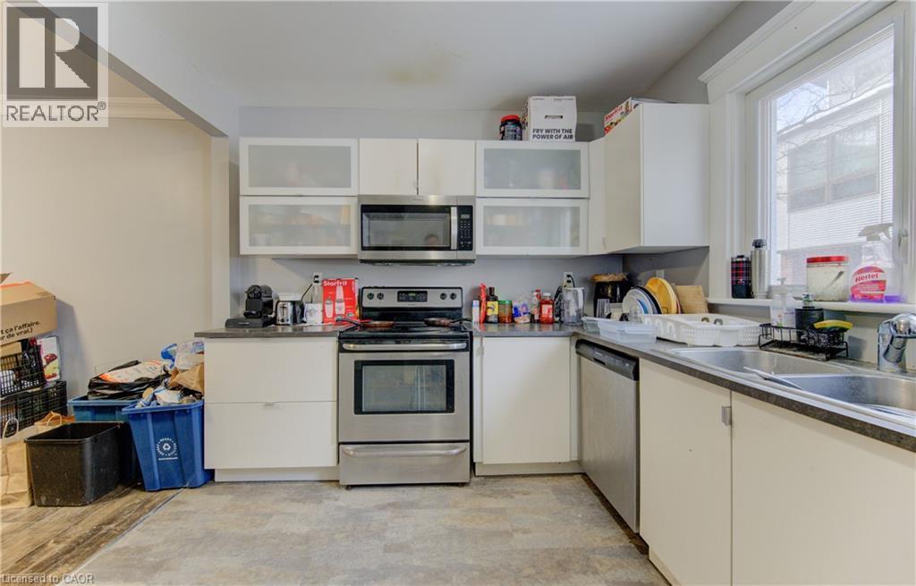 Unit 1 - 61 Waterloo Street, Kitchener, ON - Indoor Photo Showing Kitchen