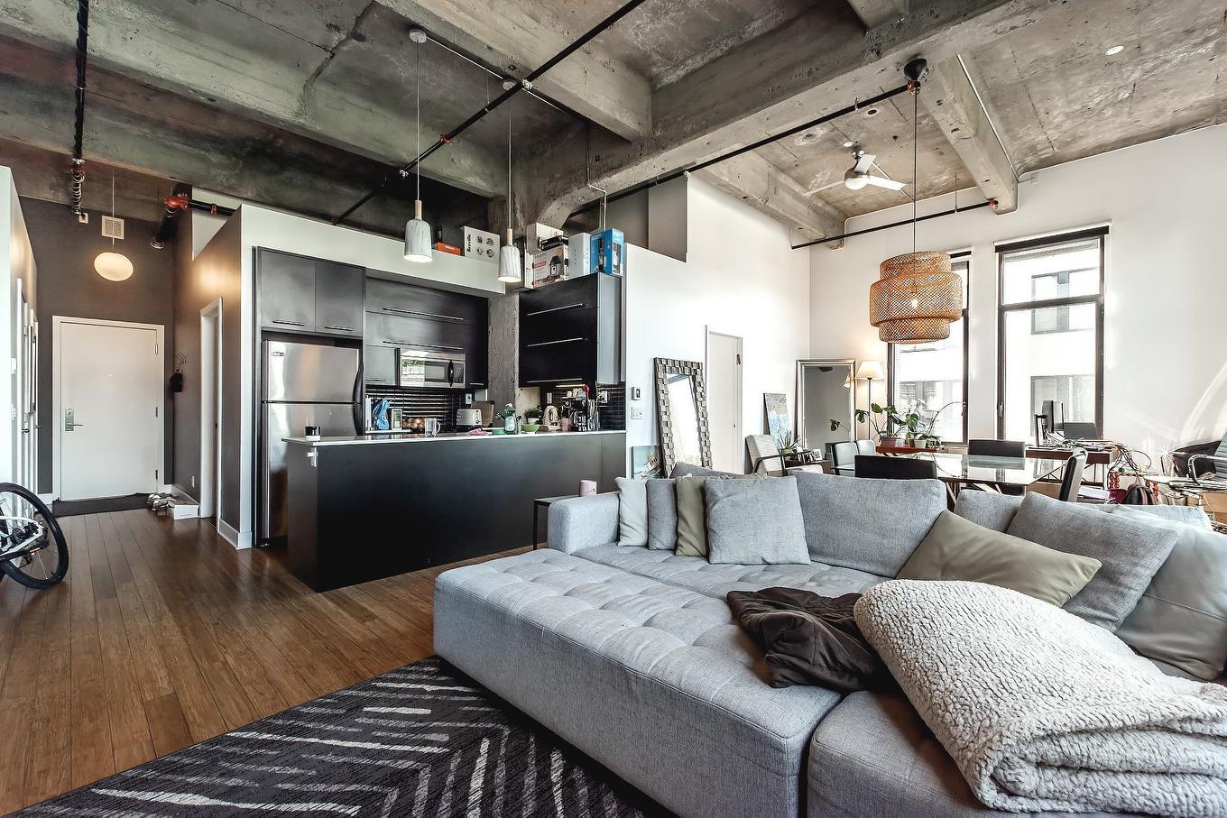 Living room - 349-3700 Rue St-Antoine O., Montréal (Le Sud-Ouest), QC - Indoor Photo Showing Living Room