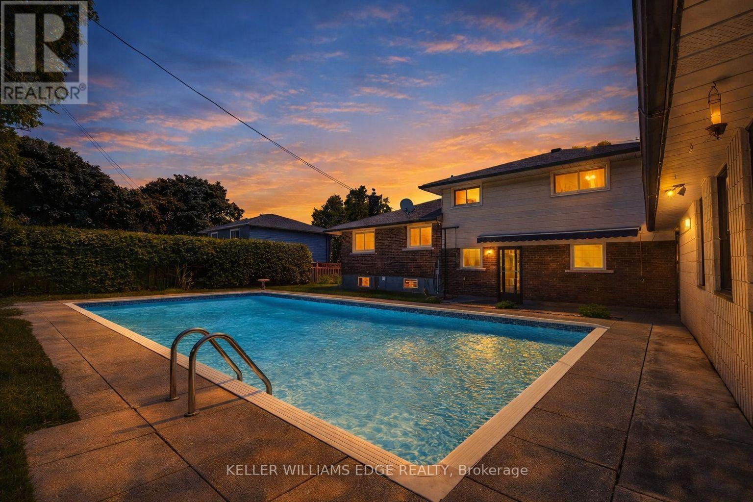 765 Wesley Street, Burlington, ON - Outdoor With In Ground Pool