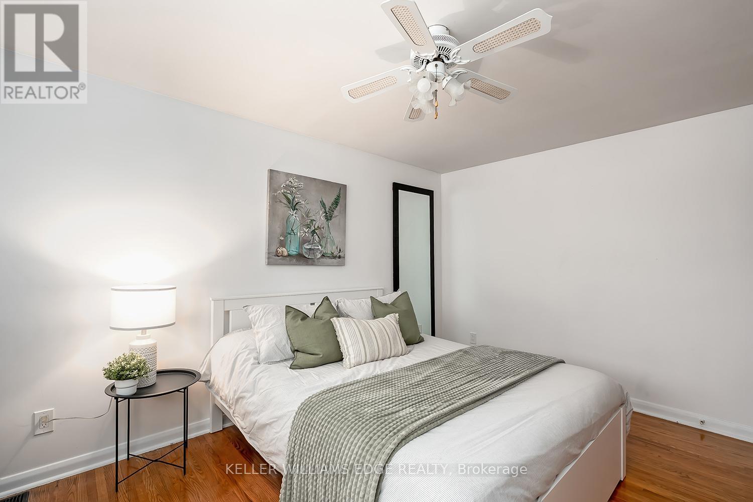 765 Wesley Street, Burlington, ON - Indoor Photo Showing Bedroom
