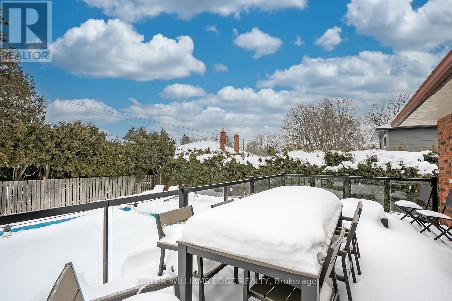 765 Wesley Street, Burlington, ON - Outdoor