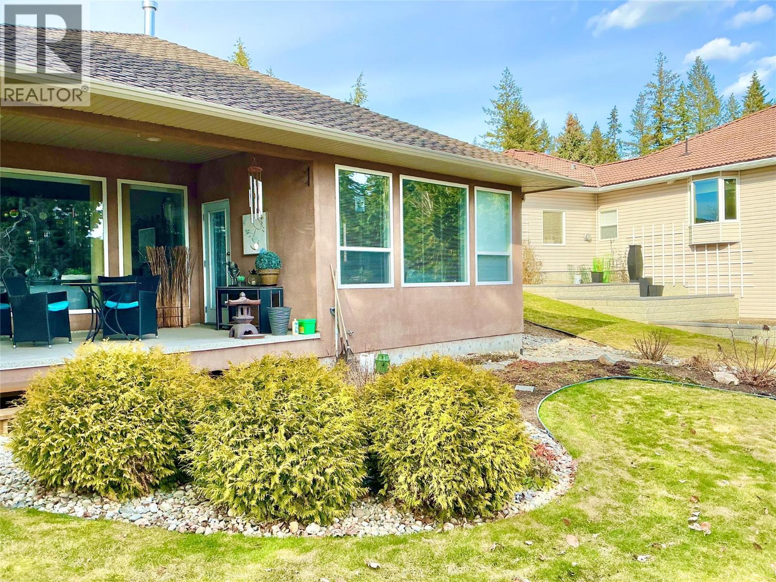 2523 Golf View Crescent, Blind Bay, BC - Outdoor With Deck Patio Veranda