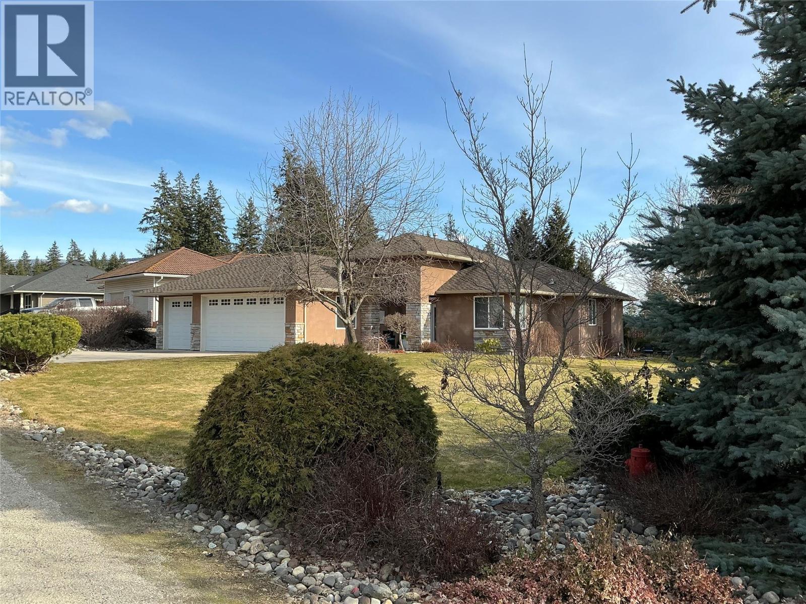 2523 Golf View Crescent, Blind Bay, BC - Outdoor