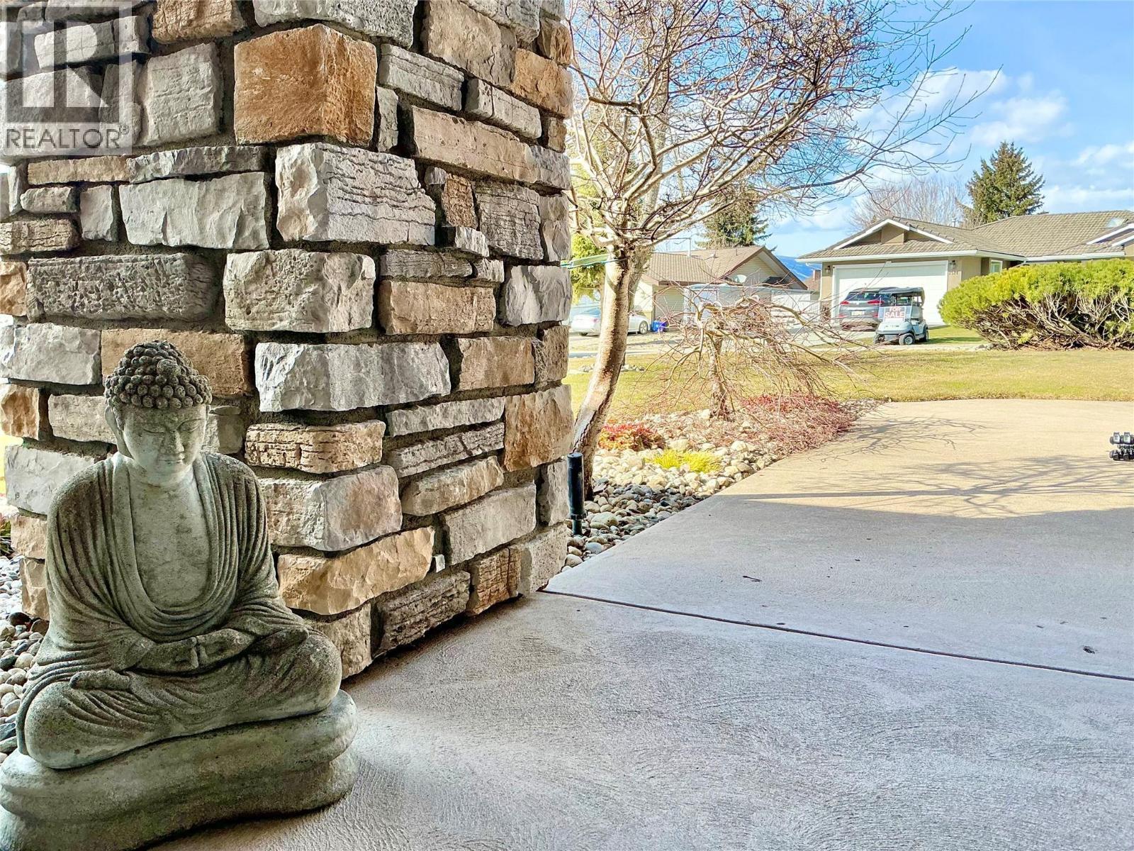 2523 Golf View Crescent, Blind Bay, BC - Outdoor