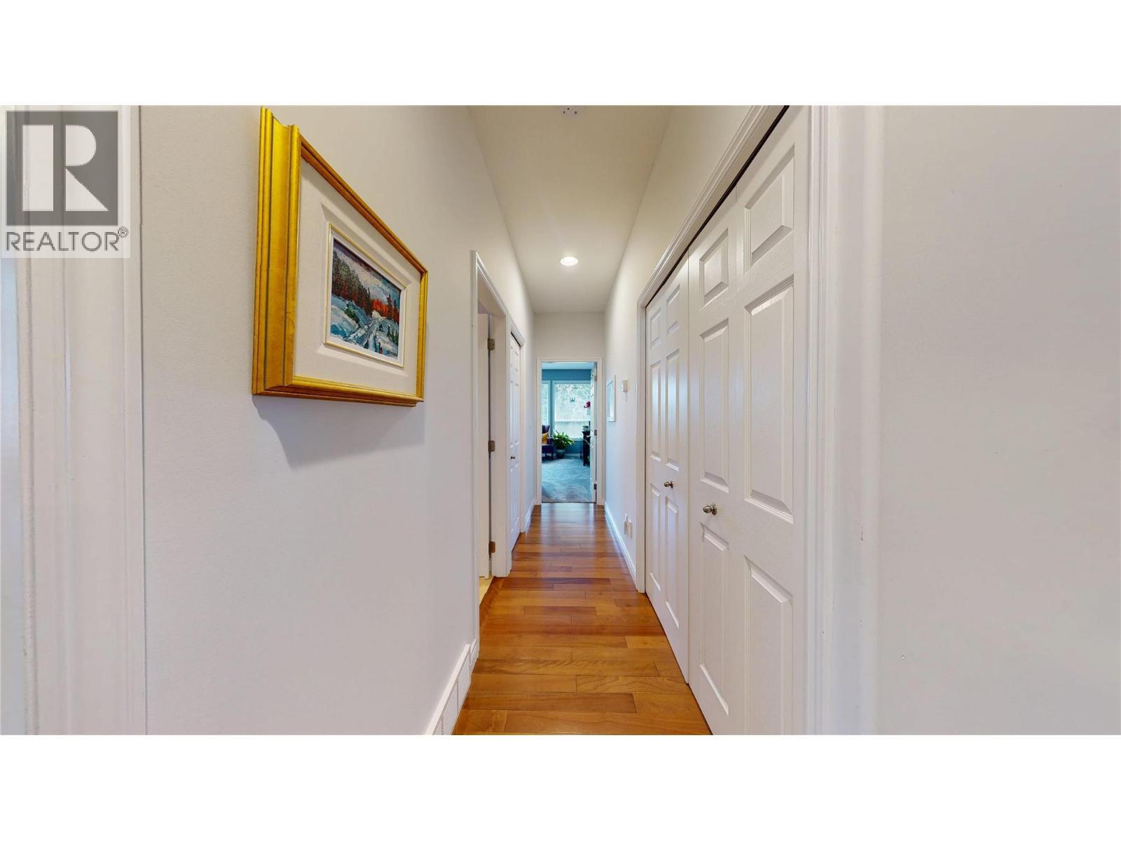 2523 Golf View Crescent, Blind Bay, BC - Indoor Photo Showing Other Room