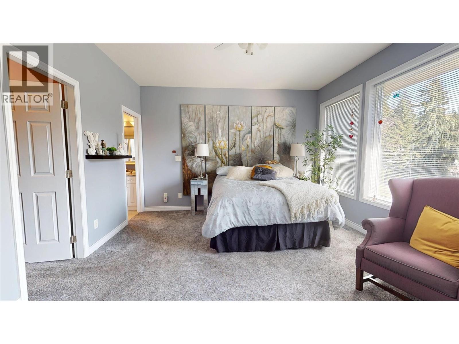 2523 Golf View Crescent, Blind Bay, BC - Indoor Photo Showing Bedroom