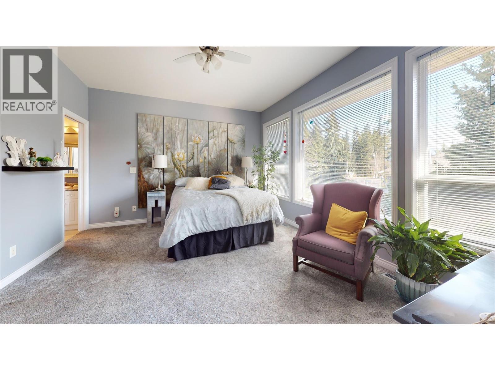 2523 Golf View Crescent, Blind Bay, BC - Indoor Photo Showing Bedroom