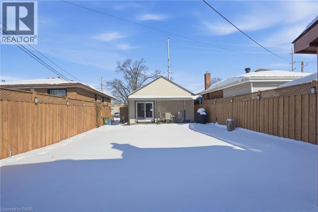 746 Roxborough Avenue, Hamilton, ON - Outdoor With Exterior