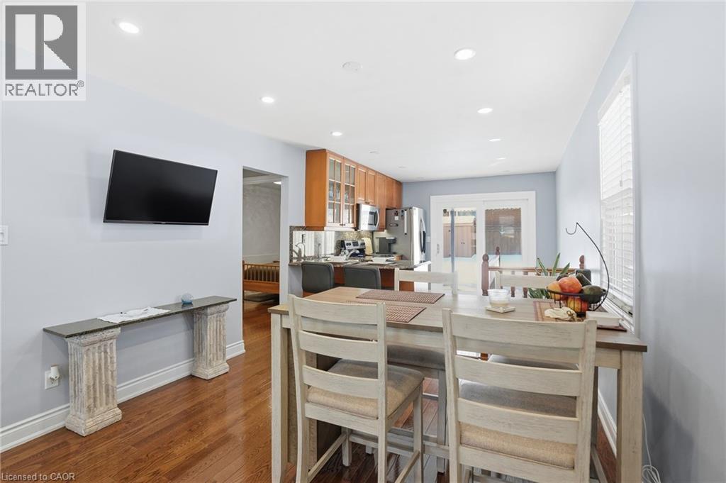 746 Roxborough Avenue, Hamilton, ON - Indoor