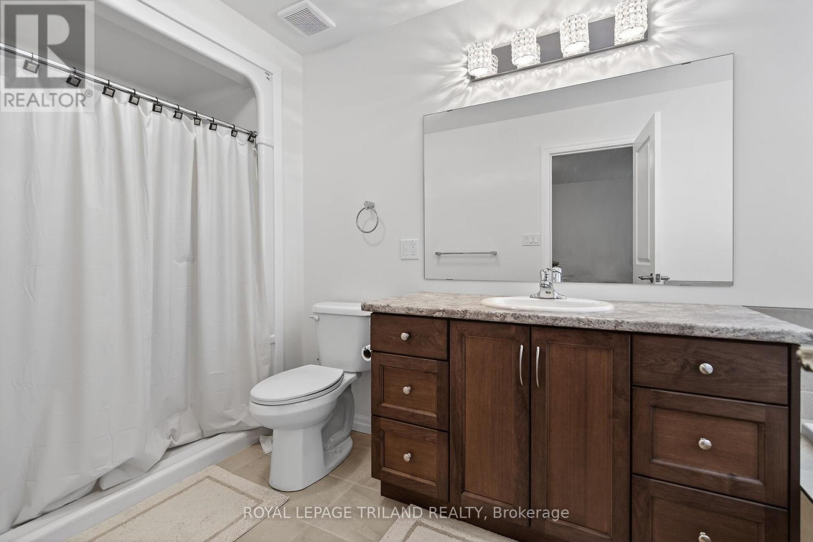 64 Ambrosia Path, St. Thomas, ON - Indoor Photo Showing Bathroom
