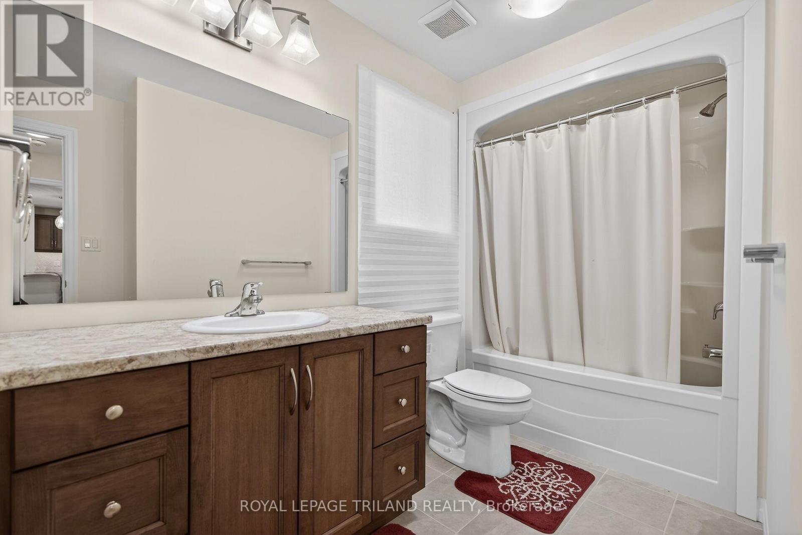 64 Ambrosia Path, St. Thomas, ON - Indoor Photo Showing Bathroom