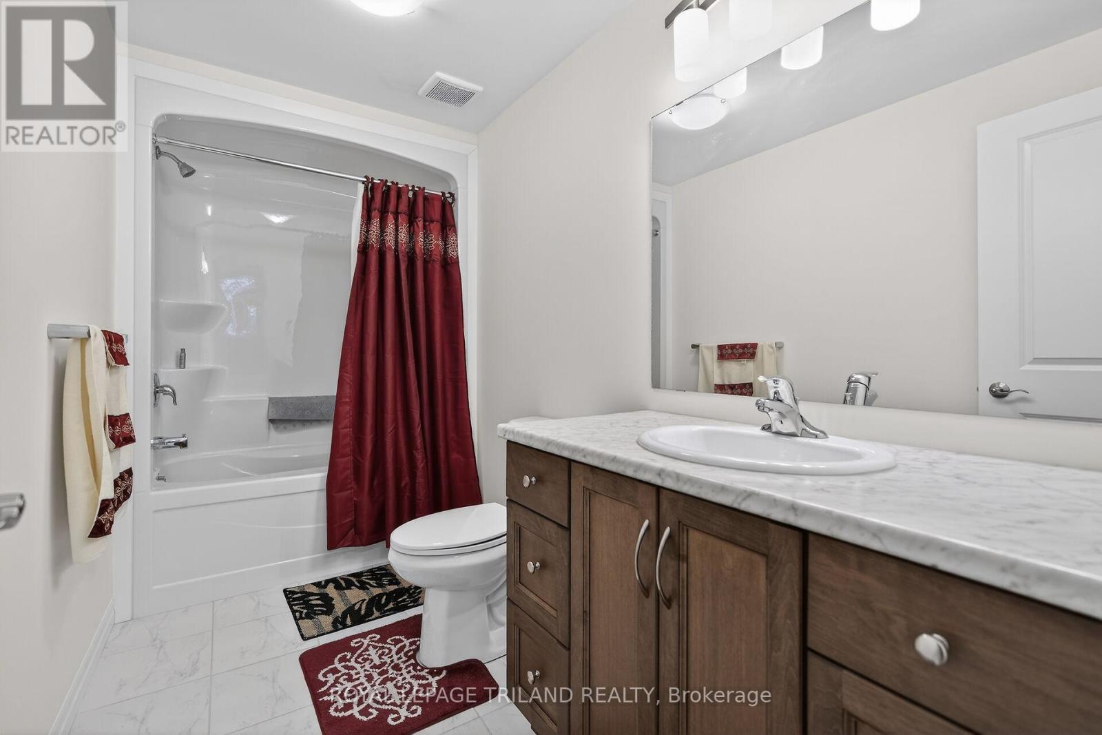 64 Ambrosia Path, St. Thomas, ON - Indoor Photo Showing Bathroom