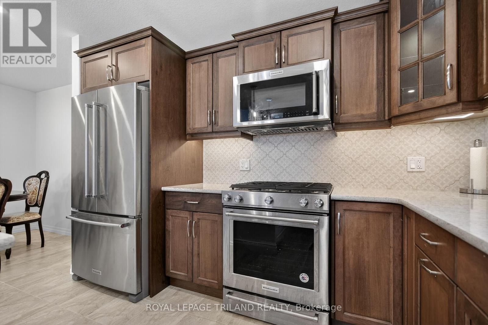 64 Ambrosia Path, St. Thomas, ON - Indoor Photo Showing Kitchen With Stainless Steel Kitchen