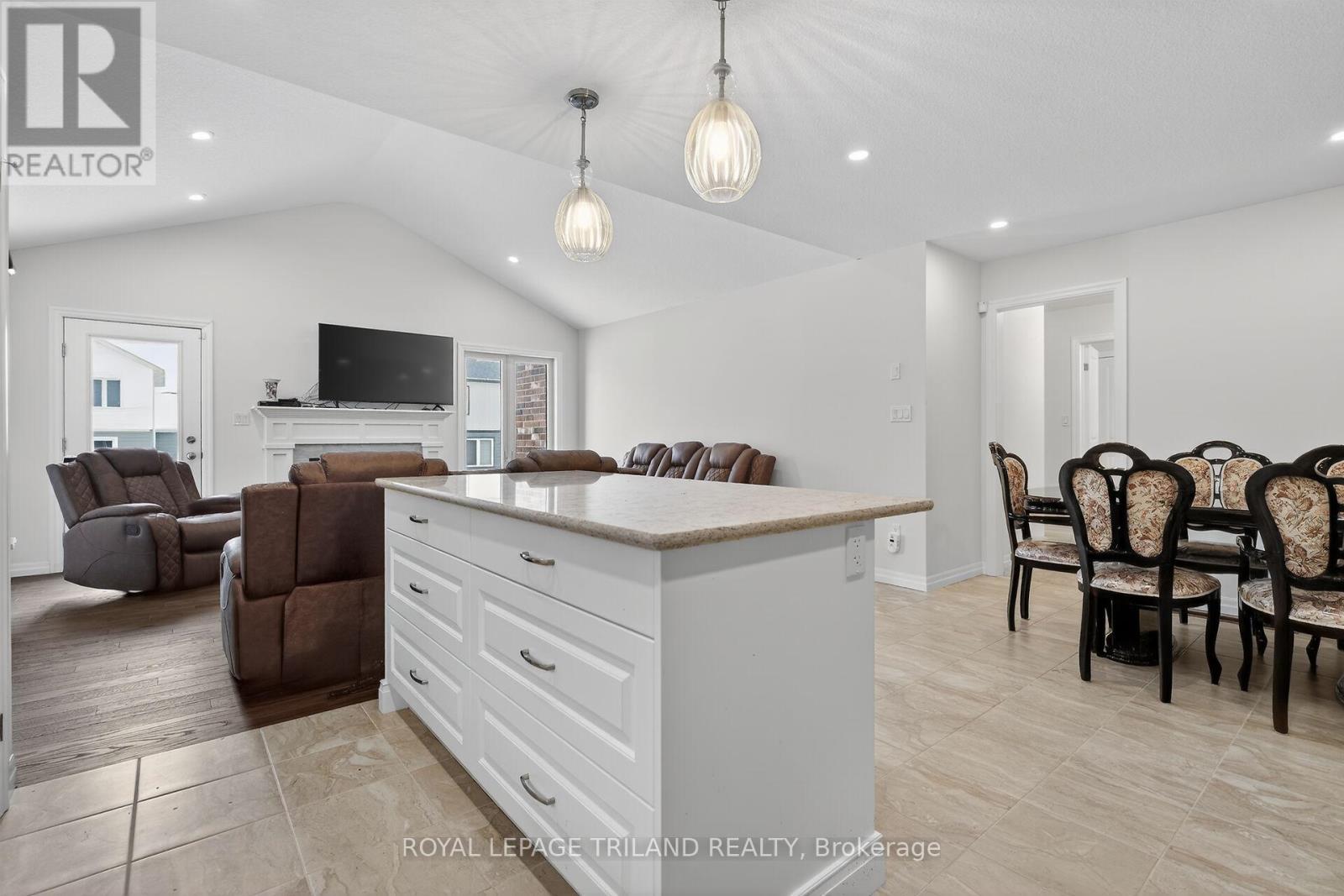 64 Ambrosia Path, St. Thomas, ON - Indoor