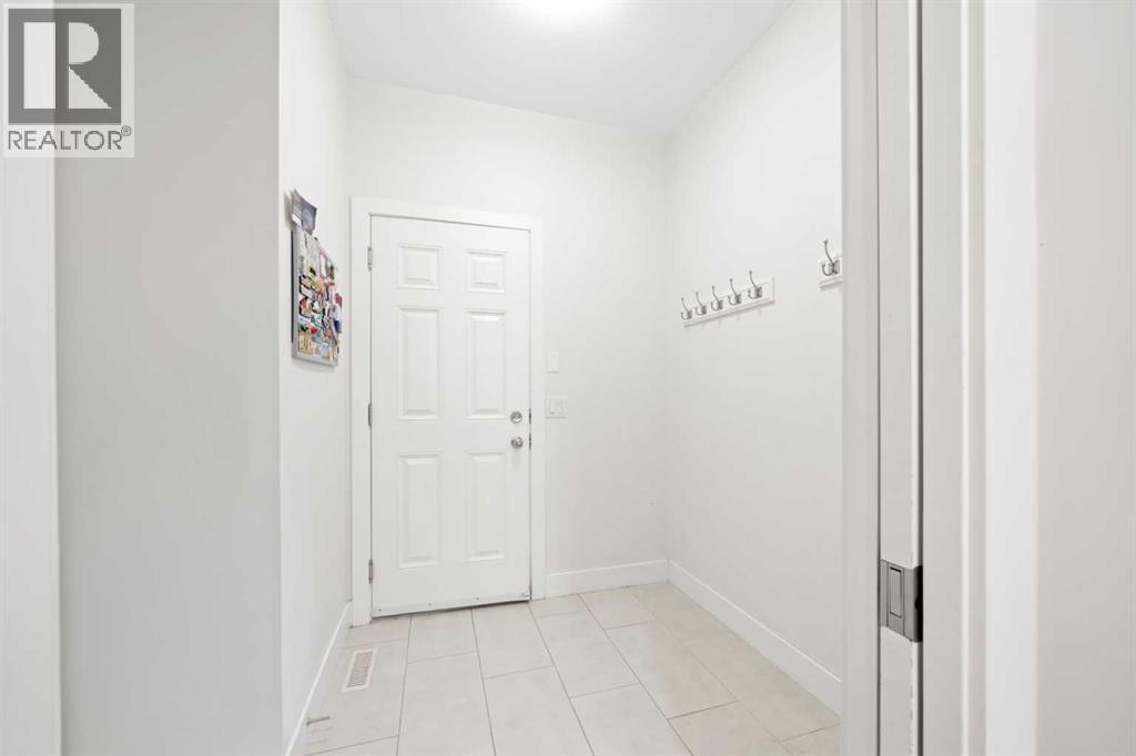 115 Mahogany Way Se, Calgary, AB - Indoor Photo Showing Other Room