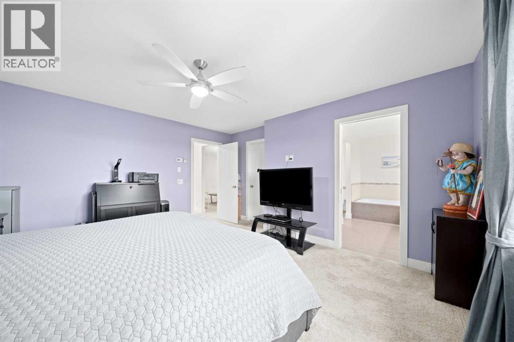 115 Mahogany Way Se, Calgary, AB - Indoor Photo Showing Bedroom