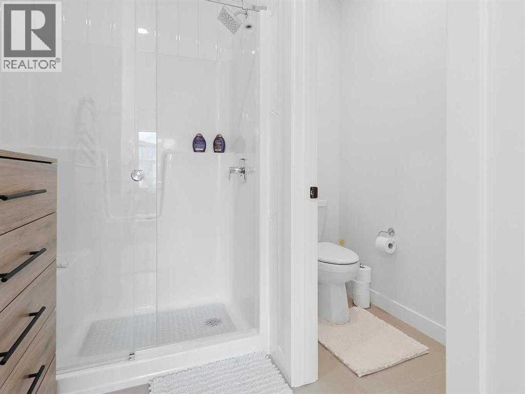 110 Sunstone Way, Balzac, AB - Indoor Photo Showing Bathroom