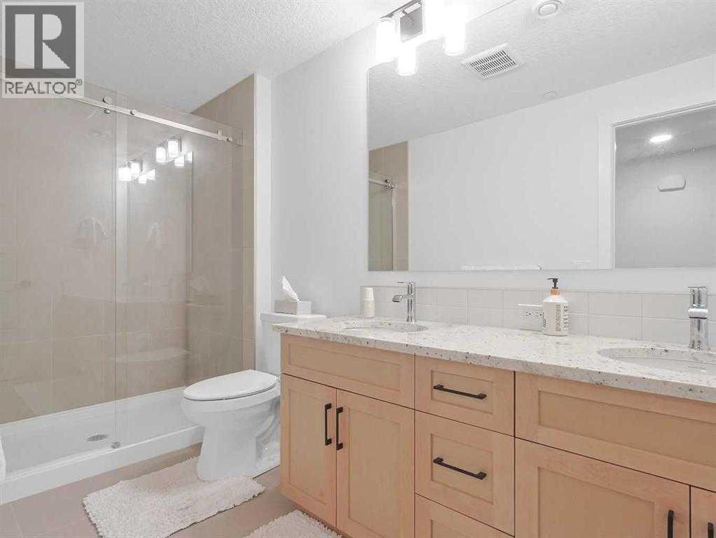 110 Sunstone Way, Balzac, AB - Indoor Photo Showing Bathroom