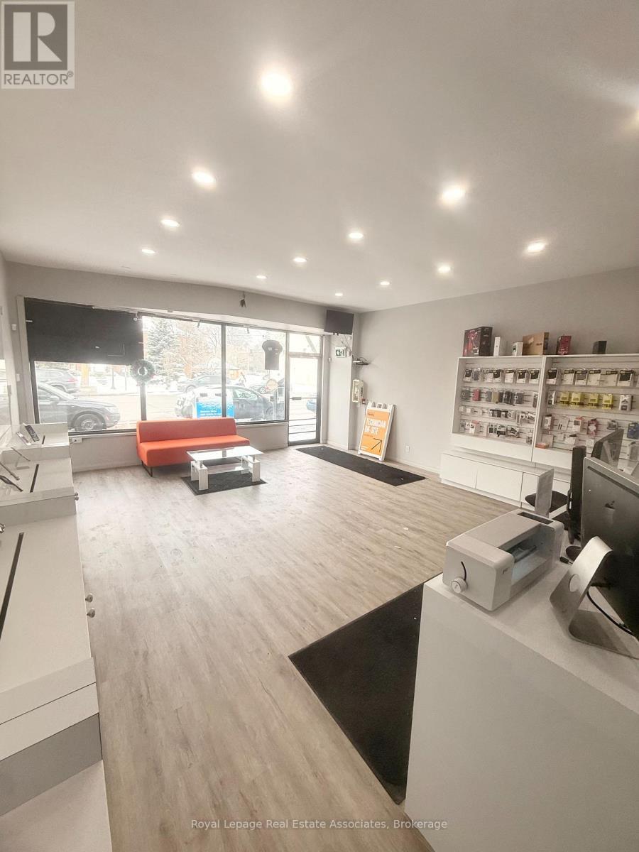 237 Lakeshore Road E, Mississauga, ON