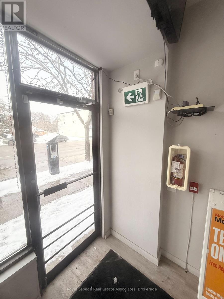 237 Lakeshore Road E, Mississauga, ON