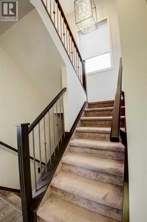 53 Sherwood Square Nw, Calgary, AB - Indoor Photo Showing Other Room