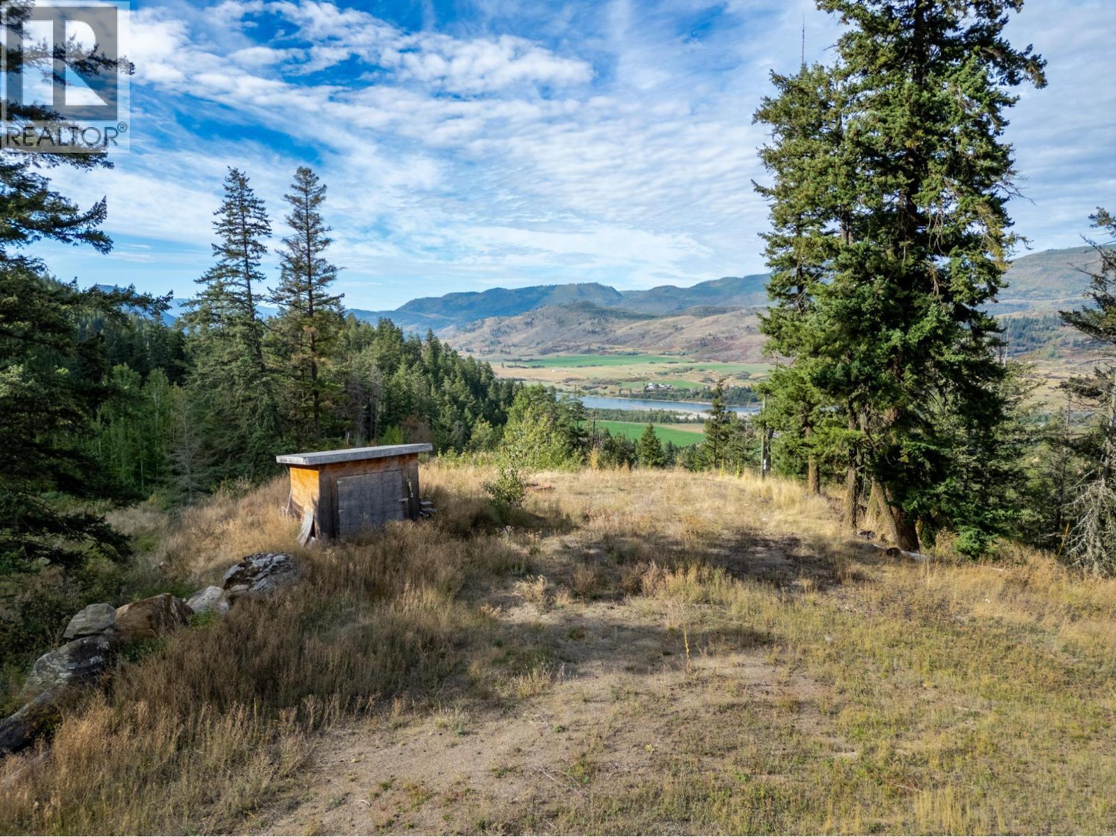 7 Riverwind Drive, Chase, BC