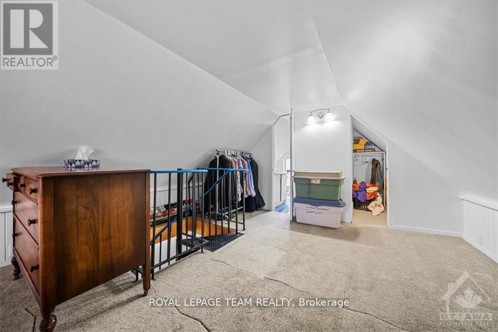 21 Arlington Avenue, Ottawa, ON - Indoor Photo Showing Other Room