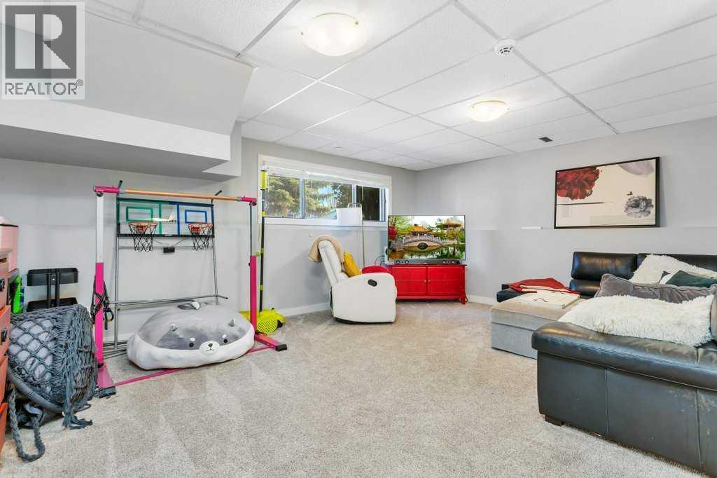 12 Rutherford Drive, Red Deer, AB - Indoor