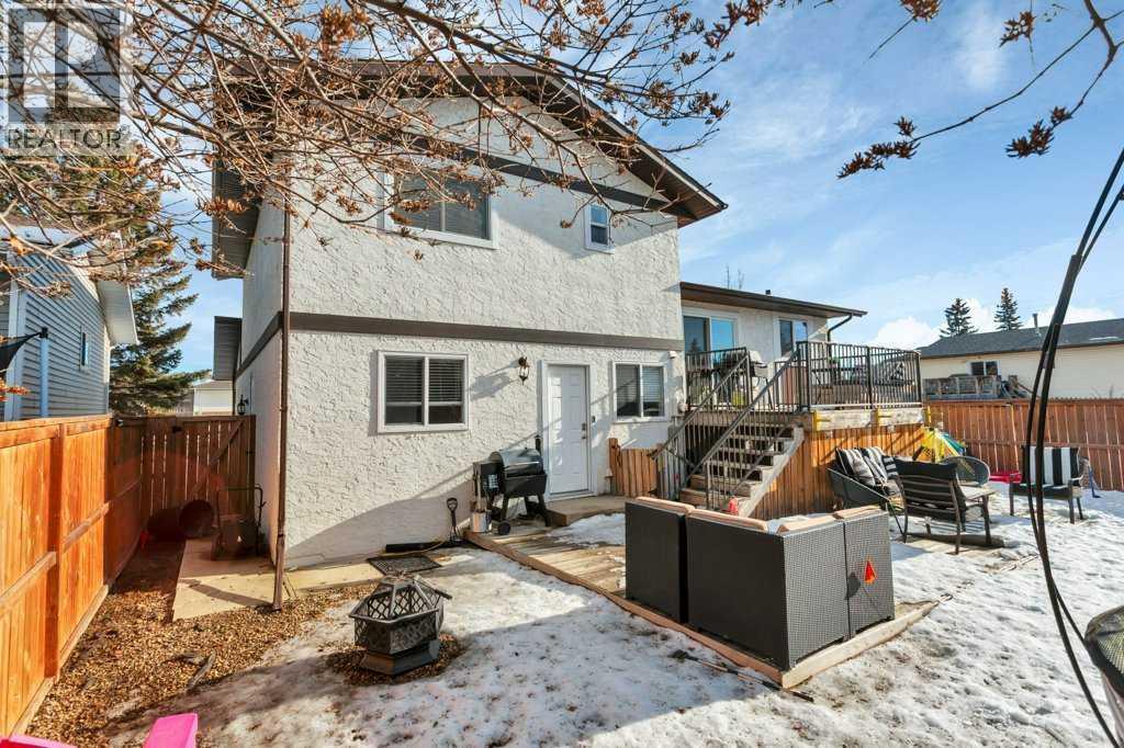 12 Rutherford Drive, Red Deer, AB - Outdoor With Deck Patio Veranda